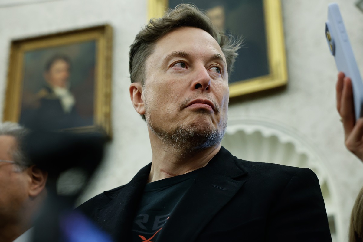 Инженерка из Румынии выиграла суд у Tesla и Илона Маска, оспорив решение о клевете